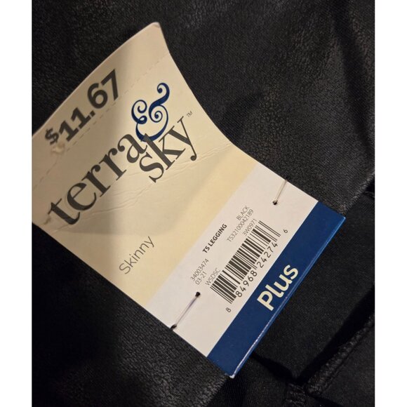 New! Terra & Sky Women's Plus Size 2X Fitted Legging Black Faux Leather Pull-On - Picture 11 of 14